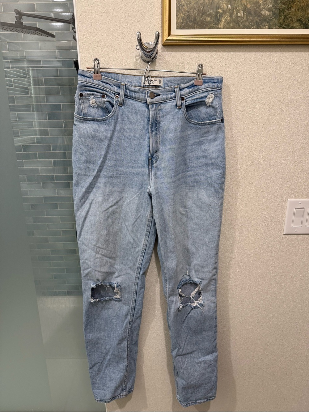 Women’s Abercrombie 90s Straight Ultra High Rise Jeans Curve Love - Size 30L